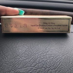 Stila Glitter & Glow Liquid Eyeshadow